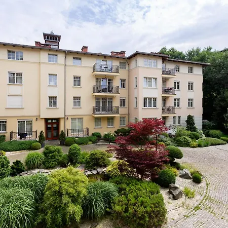 Centre By Bookinghost Apartament