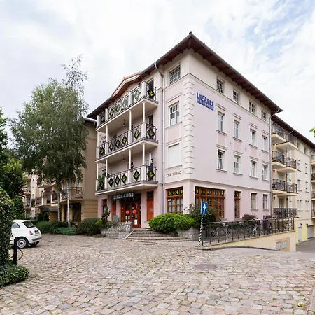 Centre By Bookinghost Apartament *